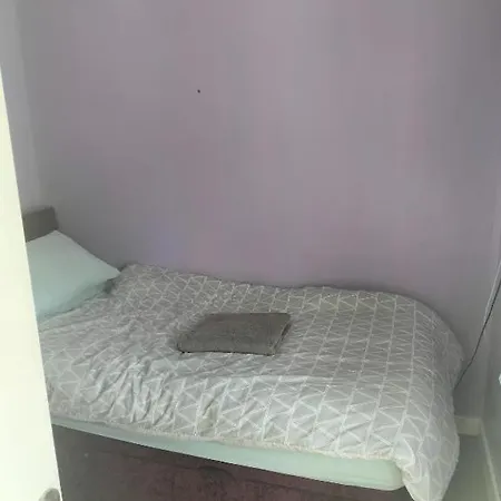 Accomadation Wrexham Esterno foto