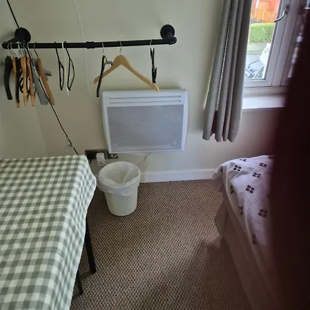 Accomadation Wrexham Esterno foto