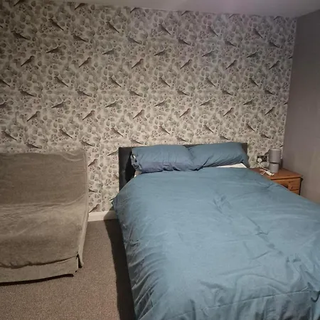 Accomadation Wrexham Esterno foto