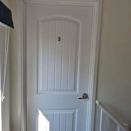 Accomadation Wrexham Exterior photo