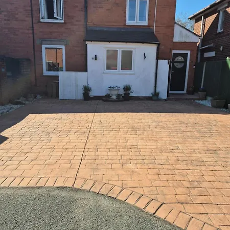 Accomadation Wrexham Esterno foto