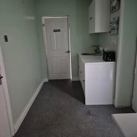 Accomadation Wrexham Esterno foto