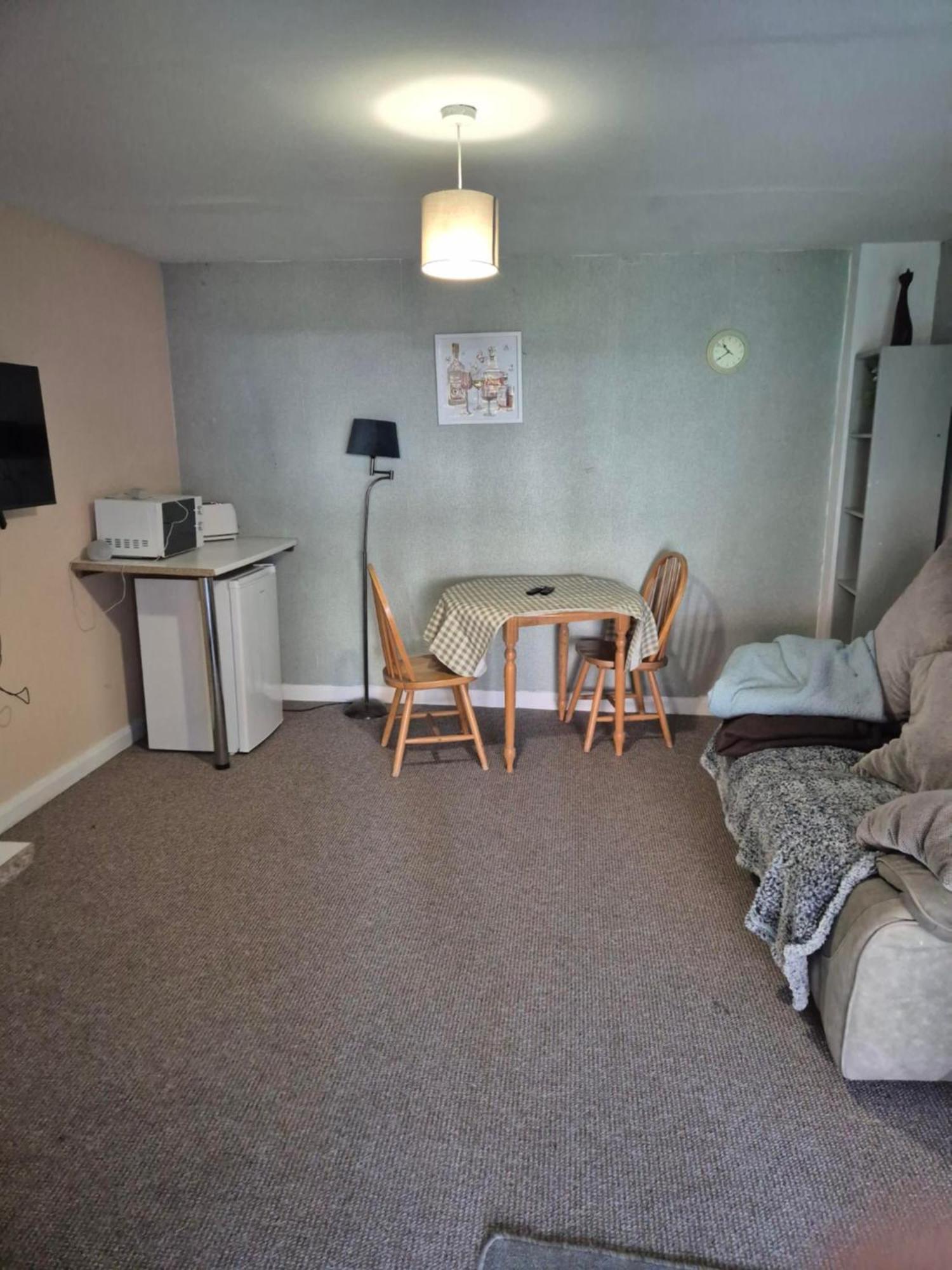 Accomadation *
